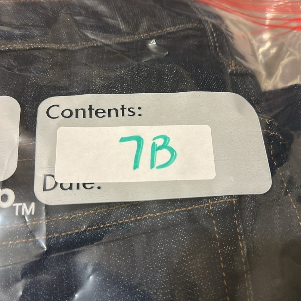 J. Crew dark Blue Straight Leg Jeans Timeless Style bootcut size 25 raw hem - Picture 10 of 10